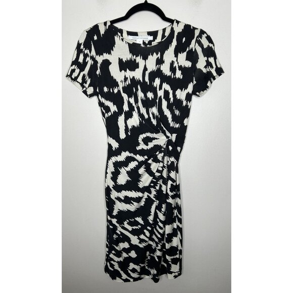 Diane von Furstenberg Zoe Silk Dress Women’s Black White Abstract Print Size 4 - Picture 1 of 9